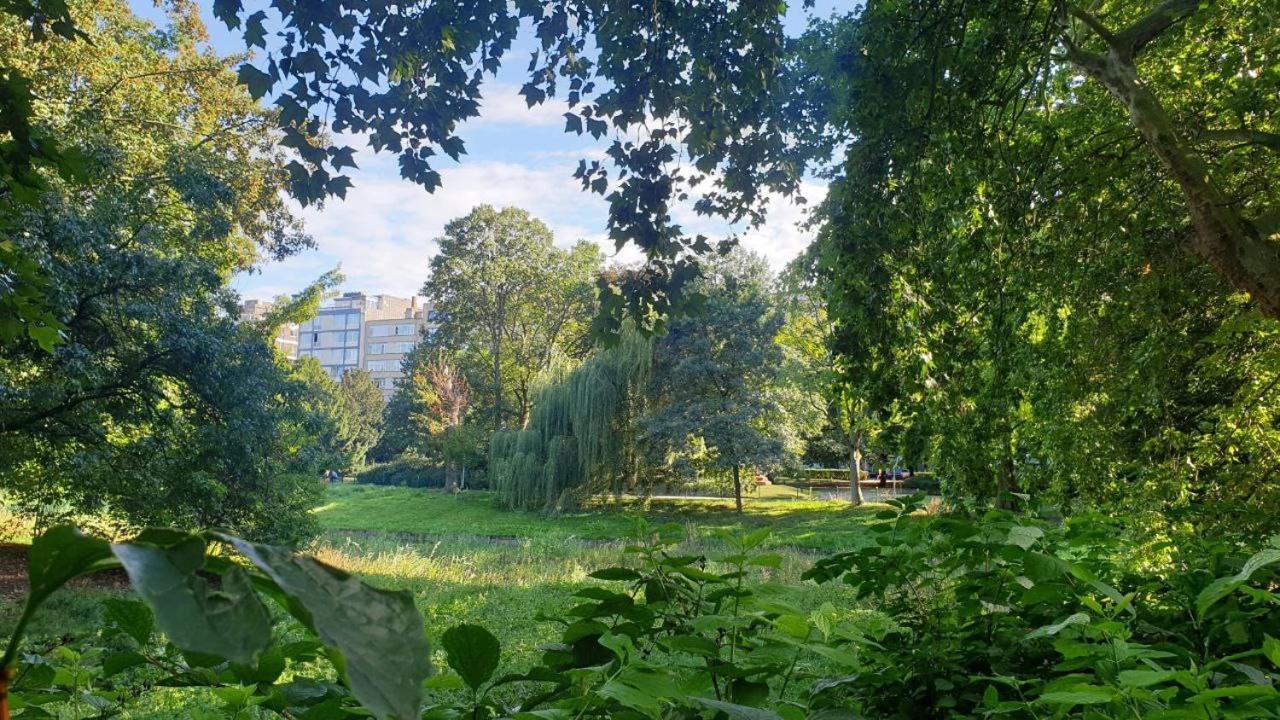 Lovely Two Bedroom Apartment With Free Parking Antwerp Luaran gambar